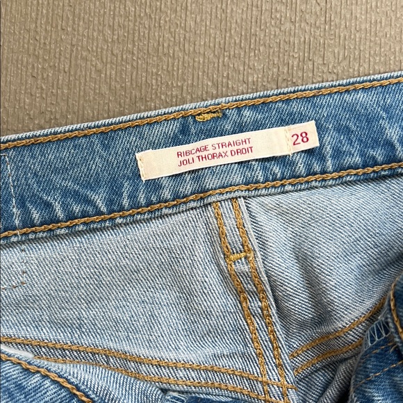 Levi Ribcage Straight Jeans - Picture 6 of 9